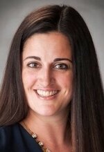 Real Estate Agent Tara Siegel