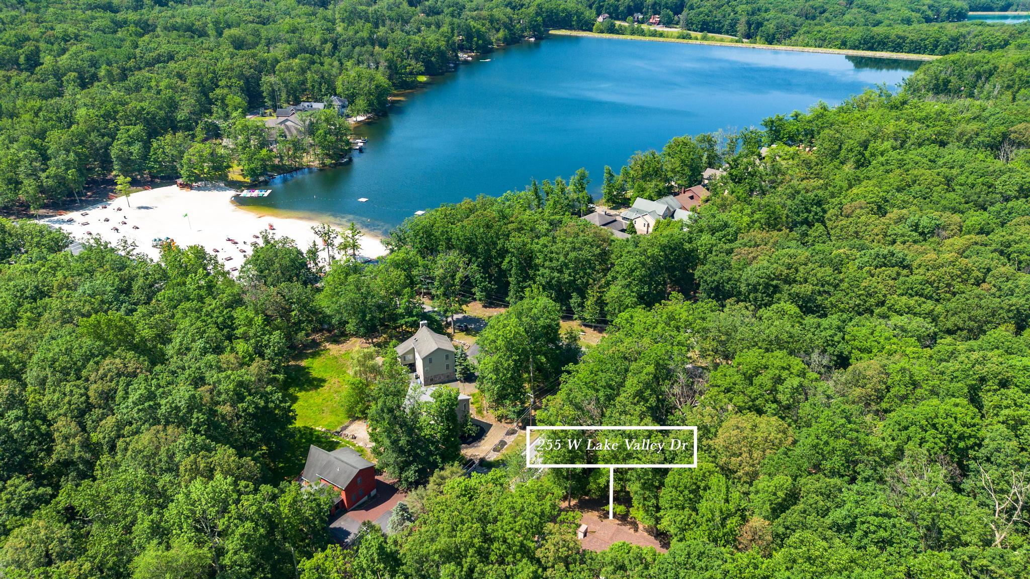 255 W Lake Valley Drive - Aerial photo