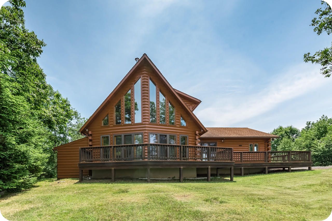 71 conyngham crest