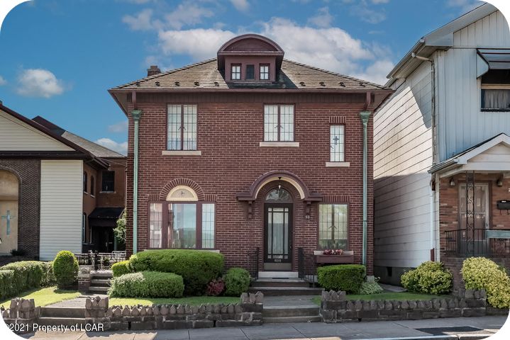 30 N Main St