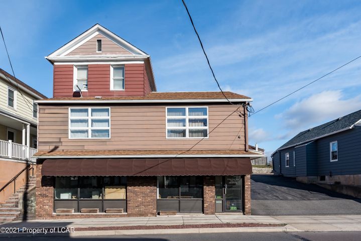 76 W Carey