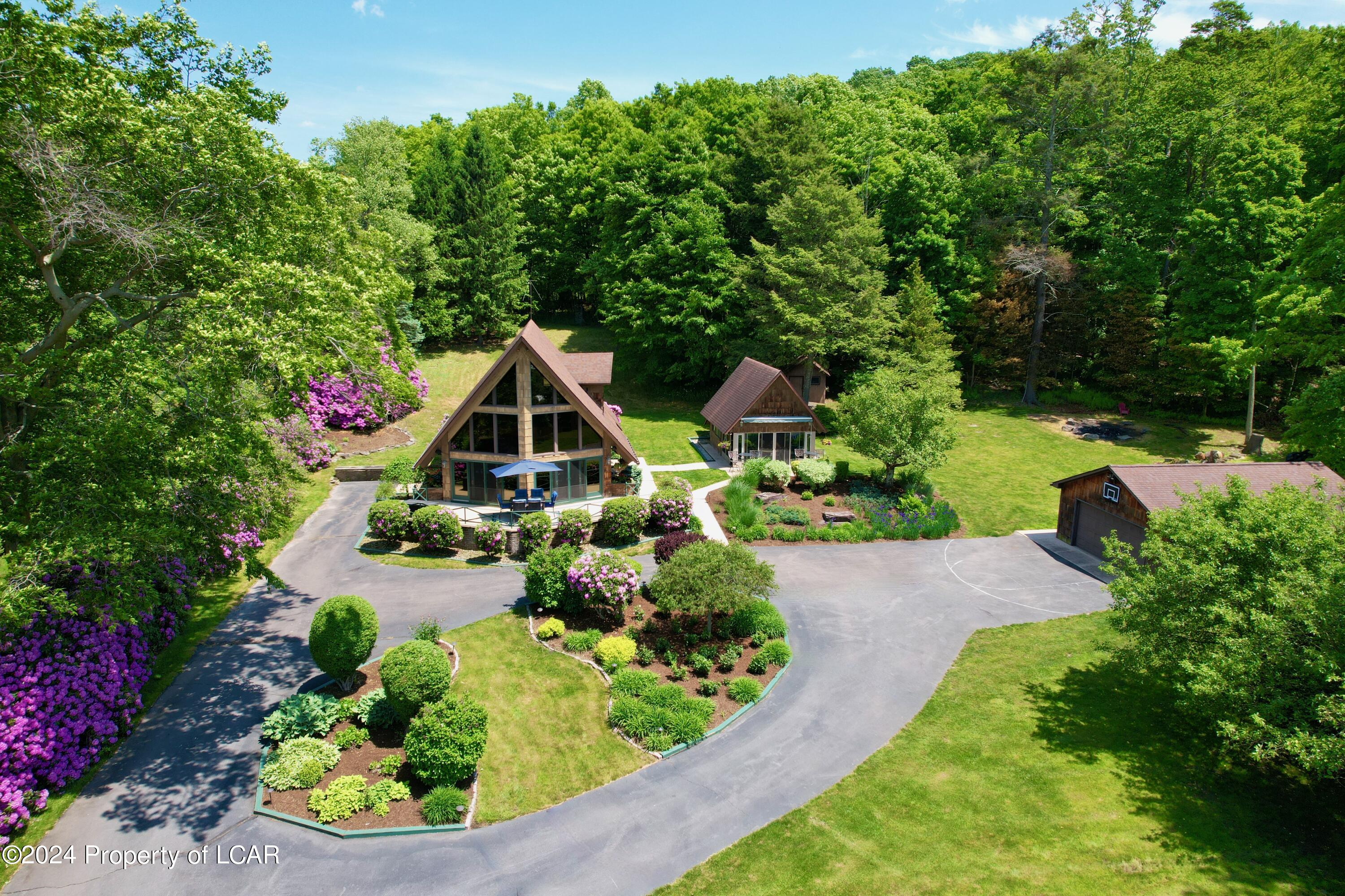 1052 Lakeside Exterior Harveys Lake