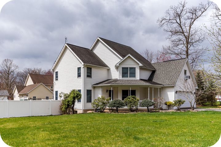 137 Kirby Ave