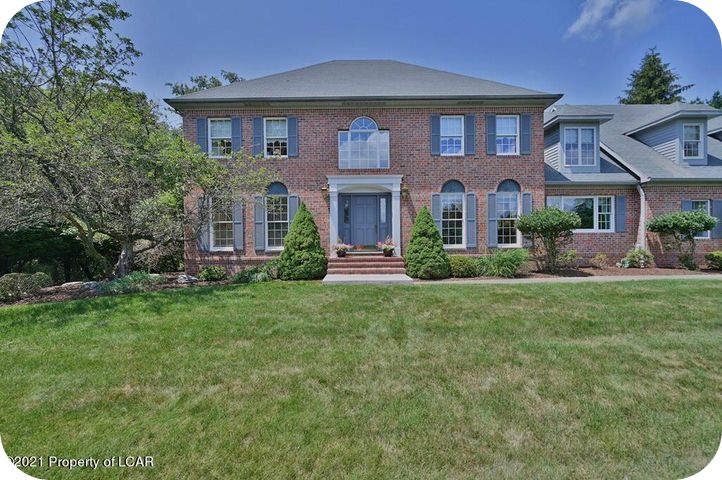 215 lantern hill
